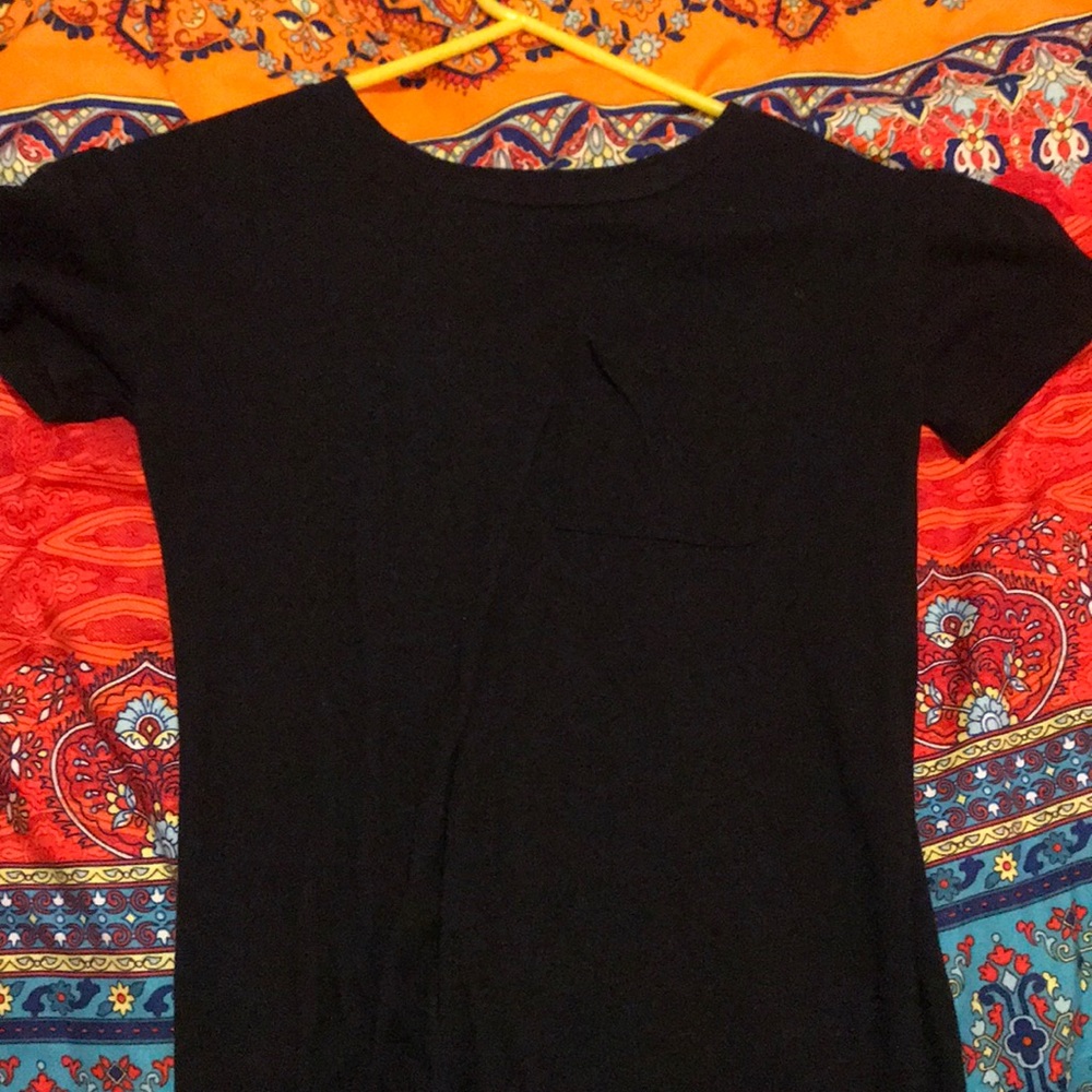 2 XS PLAIN TEES